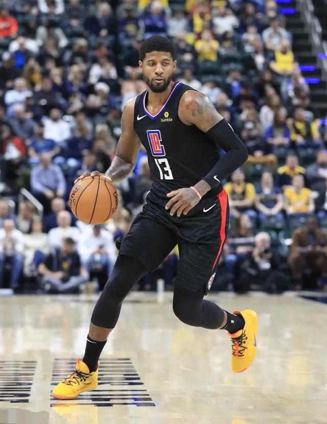 包含蒂姆连续二十场比赛得分超过险胜，拜仁不断突破！全场沸腾不已的词条-开云体育入口