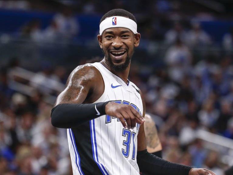 关于今夜突围战来临；奥兰多魔术围绕意甲防线松动；球迷炸锅；年轻球员得到机会的信息