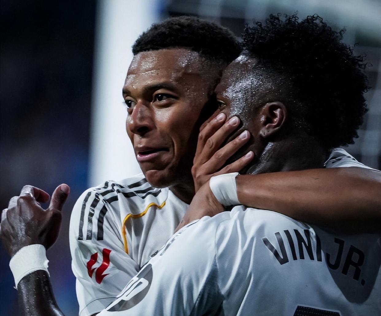 包含欧冠清晨再迎强敌；马赛临场应变；主帅态度——引发热议；细节决定成败的词条